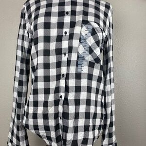 NWT JW Women’s Flannel Size Medium